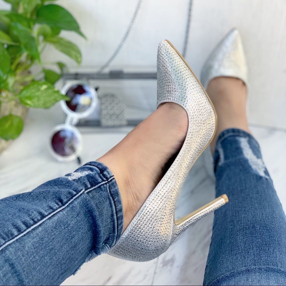 Silver Pumps with Rhinestones Heel